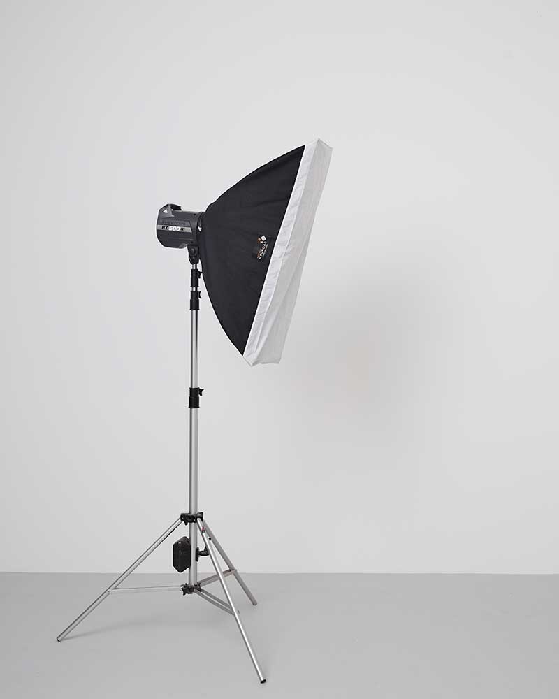 StudioZOOM Noleggio studio fotografico a Milano con modificatori luci